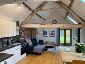 Hidden cottages Two lovely 1 bed cottages in peaceful surroundings, 1 with log burner